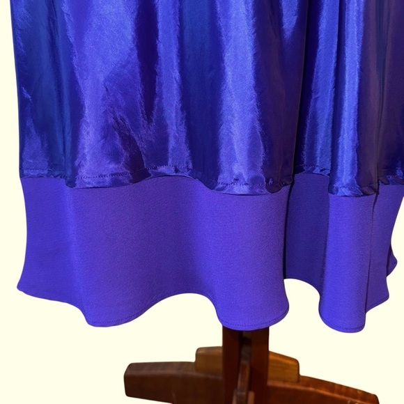 Jones Wear Women’s Sheath Dress Sz 10 Purple Double Tier Hem Draped Scoop Back - Picture 6 of 8